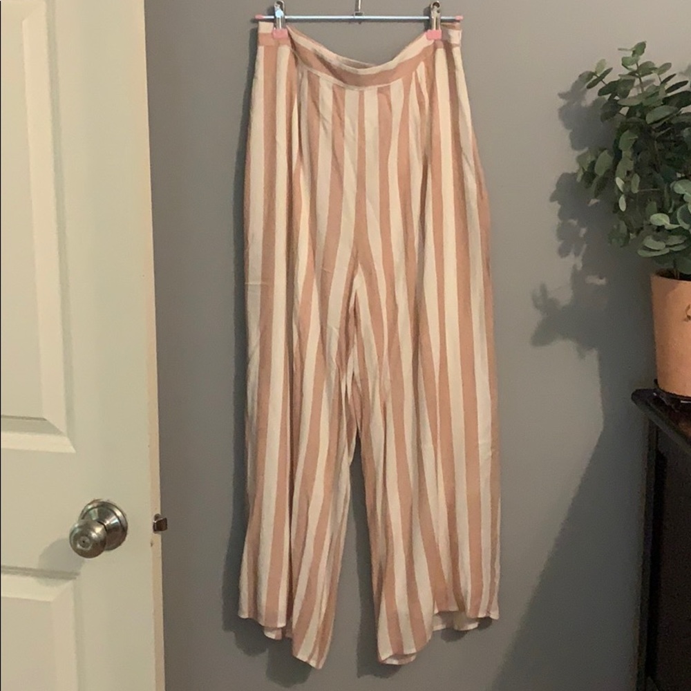 Wide leg pants